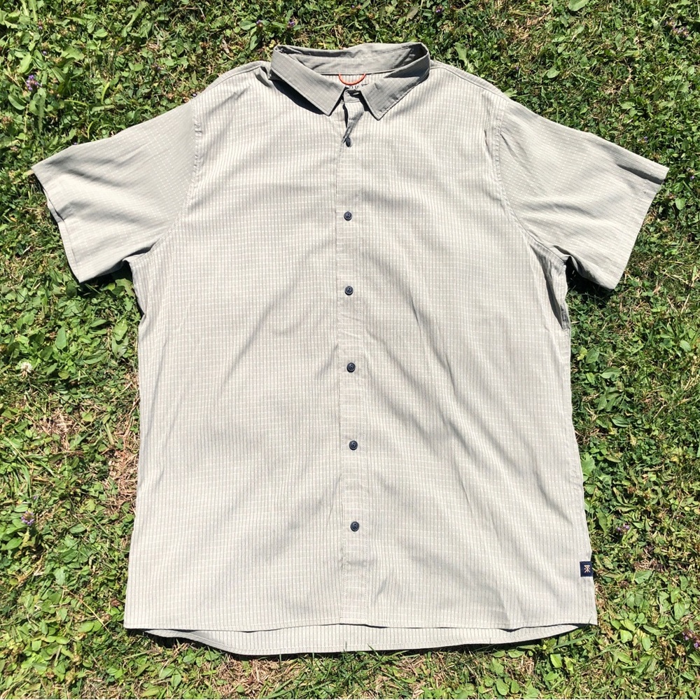 Roark XL Button Up Shirt Taupe Grey Tactel Nylon Quick Dry Stretch Camp Hiking